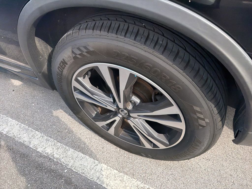 Used 2018 Nissan Rogue SL image 10