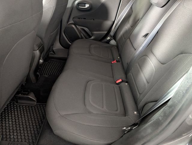 Used 2021 Jeep Renegade Latitude w/ Convenience Group image 26