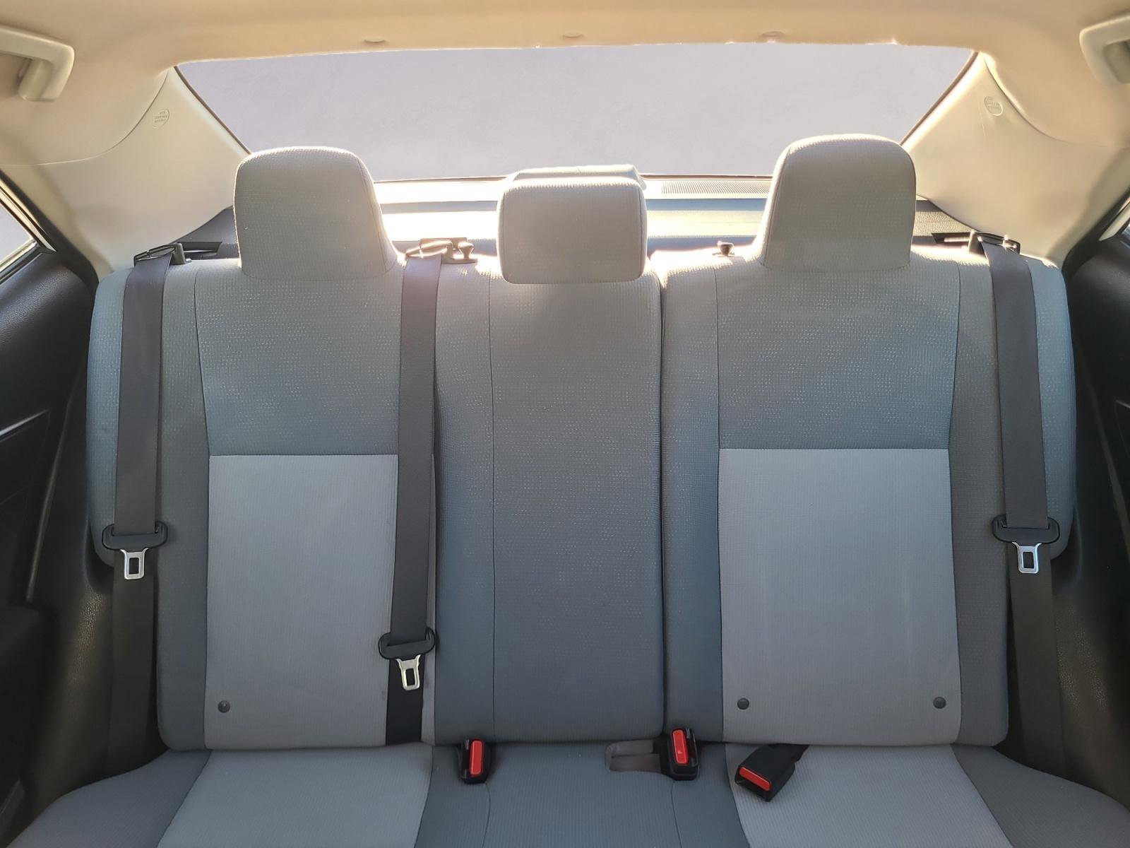 Used 2014 Toyota Corolla L image 17