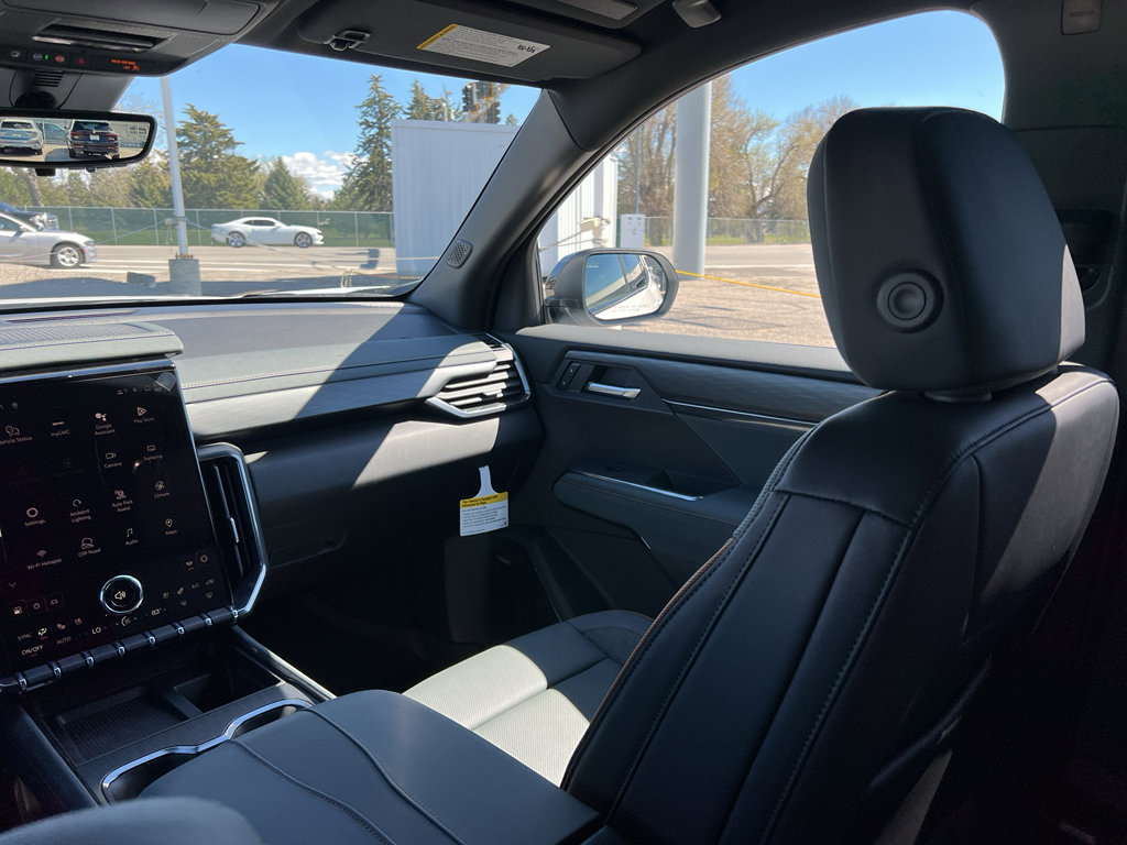 New 2026 GMC Acadia AT4 image 37