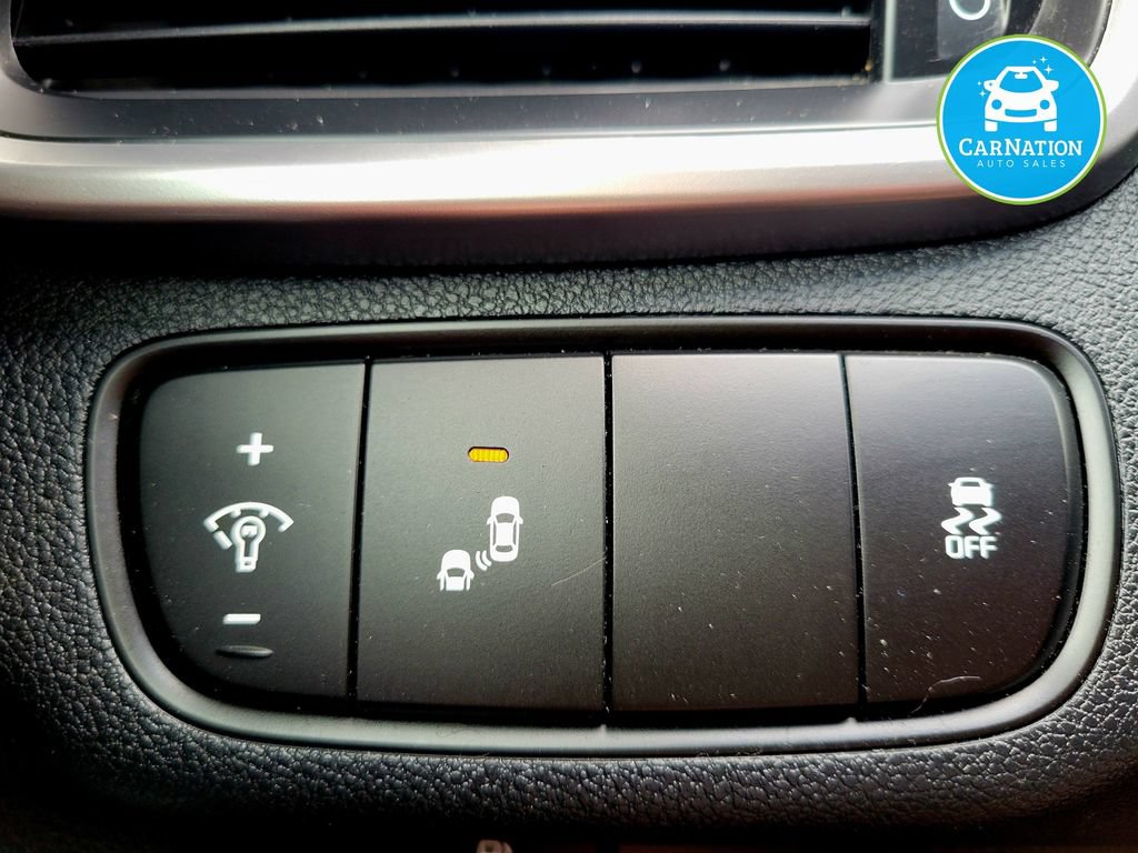 Used 2019 Kia Sorento AWD V6 image 20