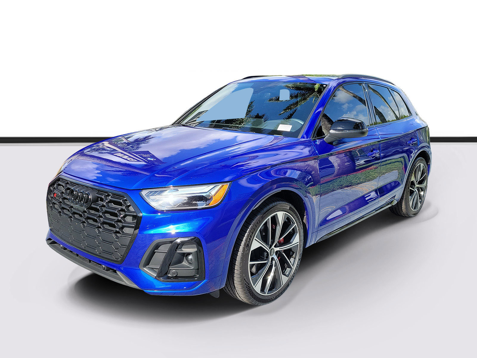 Used 2023 Audi SQ5 Premium Plus w/ Premium Plus Package AWD/4WD image 2