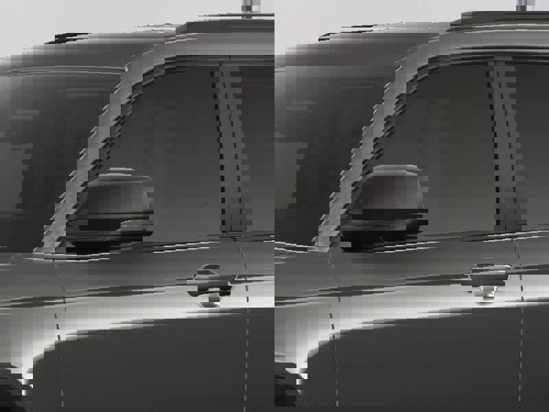 New 2025 Jeep Grand Cherokee L Limited w/ Black Appearance Package image 15