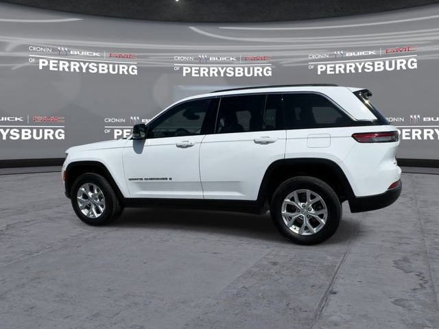 Used 2023 Jeep Grand Cherokee Limited AWD/4WD image 5