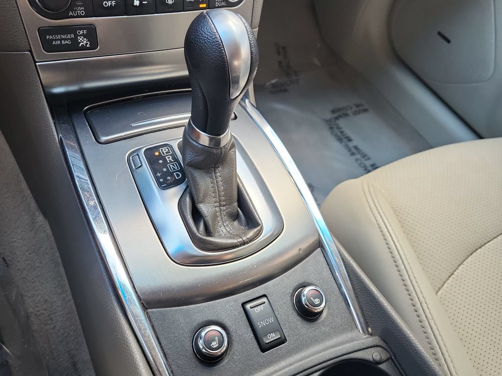 Used 2011 INFINITI G37 x Sedan w/ Premium Pkg AWD/4WD image 31