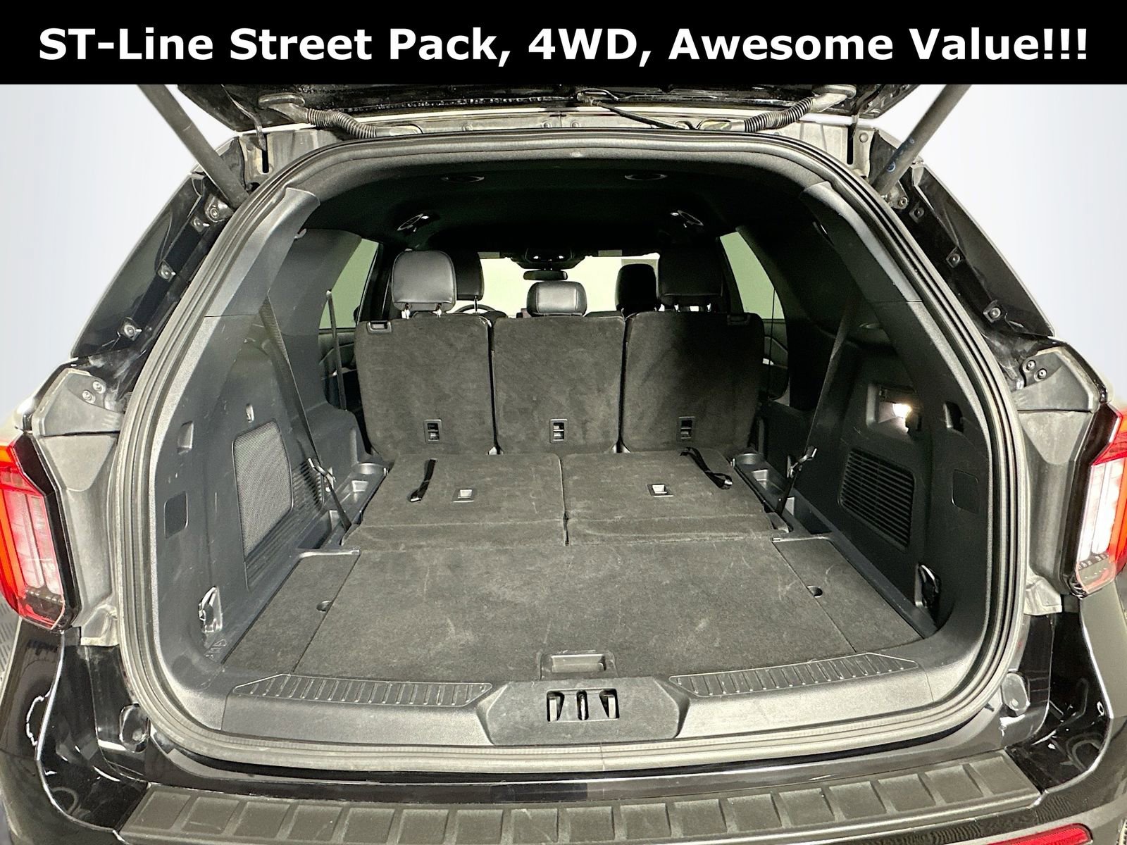 Used 2025 Ford Explorer ST-Line w/ ST-Line Street Pack image 27