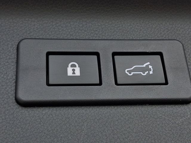 Certified 2025 Subaru Forester Premium image 29