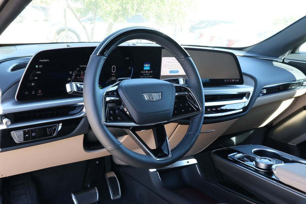 Certified 2025 Cadillac Lyriq Sport image 10