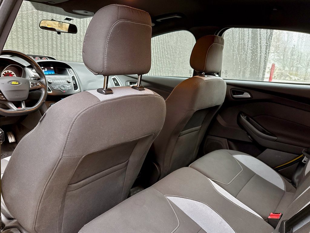Certified 2018 Ford Focus ST image 12