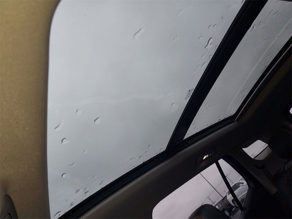 Used 2022 GMC Terrain AT4 w/ Tech Package image 27