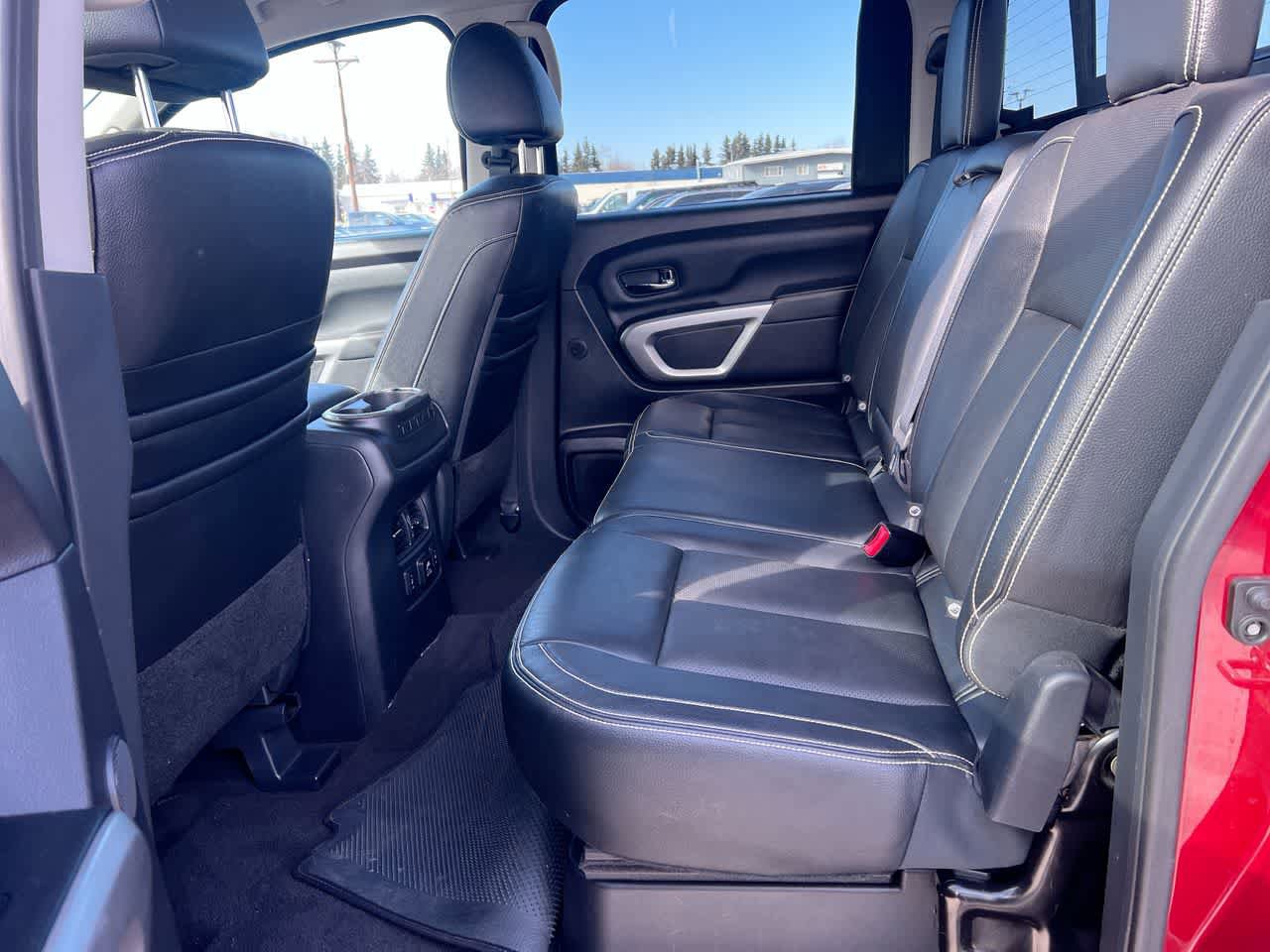 Used 2017 Nissan Titan PRO-4X w/ Pro-4x Convenience Package AWD/4WD image 23