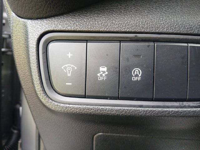 Certified 2025 Kia Soul LX w/ LX Technology Package FWD image 31