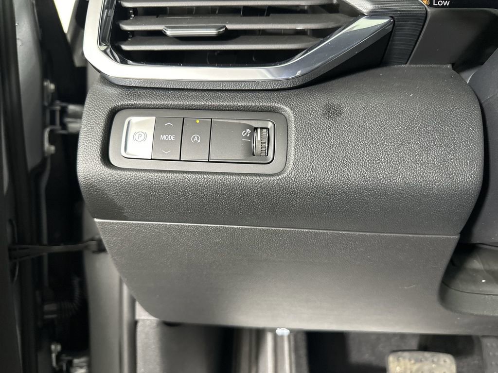 New 2026 GMC Acadia Elevation w/ Elevation Premium Package image 18