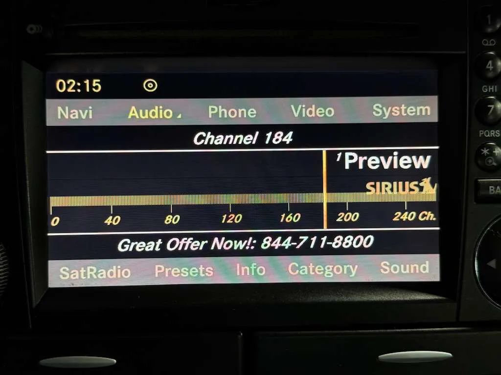 Used 2011 Mercedes-Benz SL 550 w/ Premium I Pkg image 34