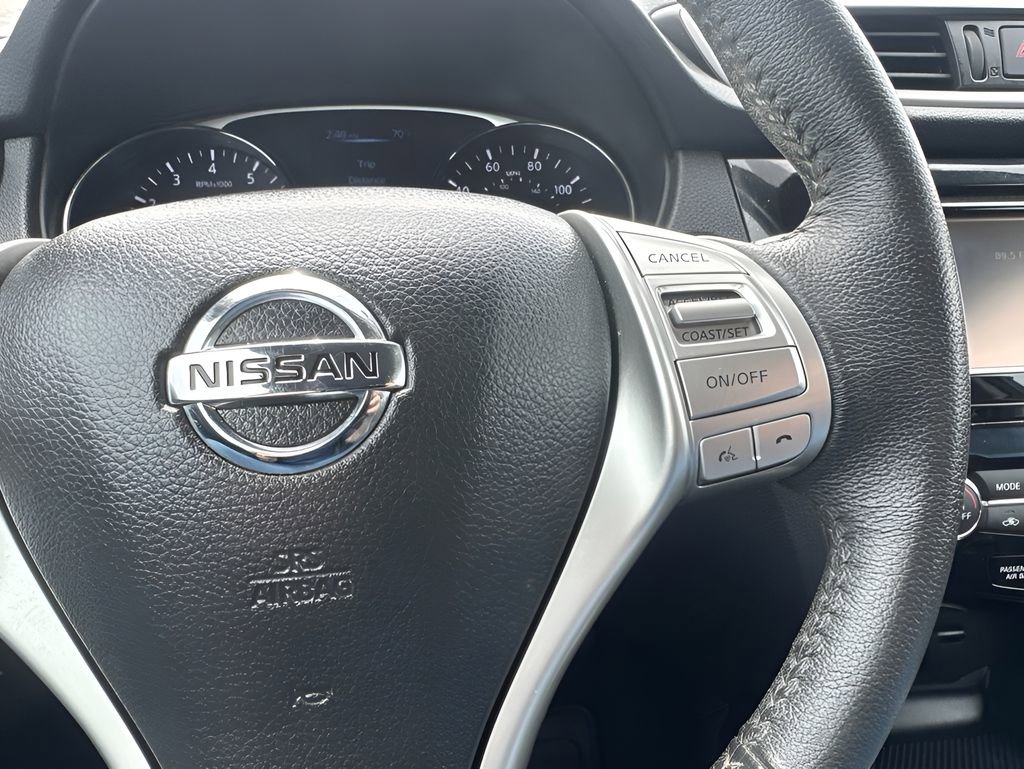 Used 2015 Nissan Rogue SL FWD image 15