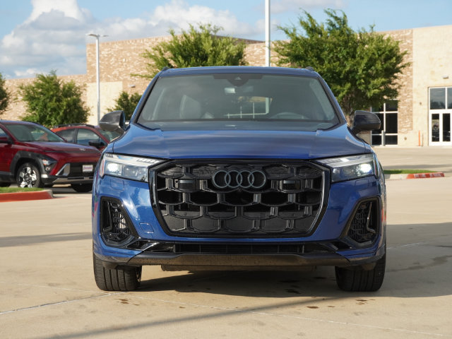Used 2025 Audi SQ7 Prestige AWD/4WD image 6