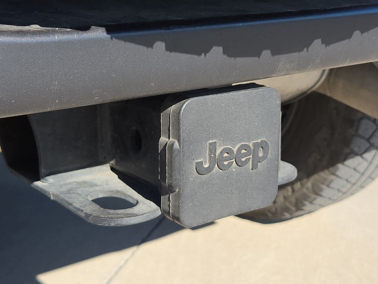 Used 2021 Jeep Wrangler Unlimited Sahara AWD/4WD image 30