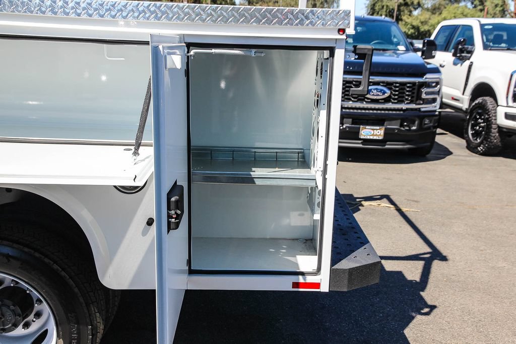 New 2024 Ford F450 XL w/ XL Chrome Package RWD image 13