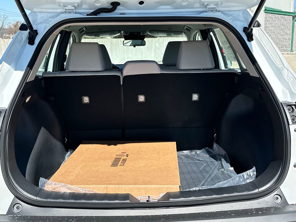 New 2026 Toyota Corolla Cross L image 6