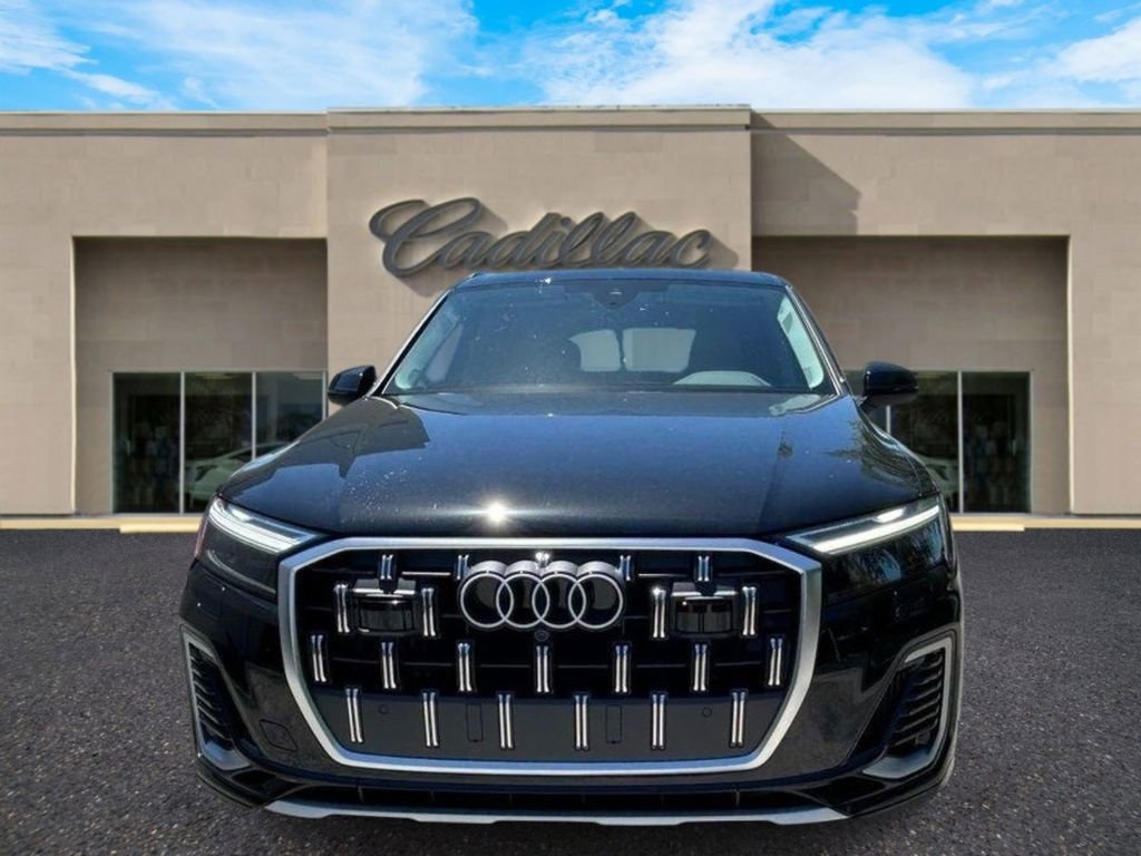Used 2025 Audi Q7 3.0T Premium Plus image 9