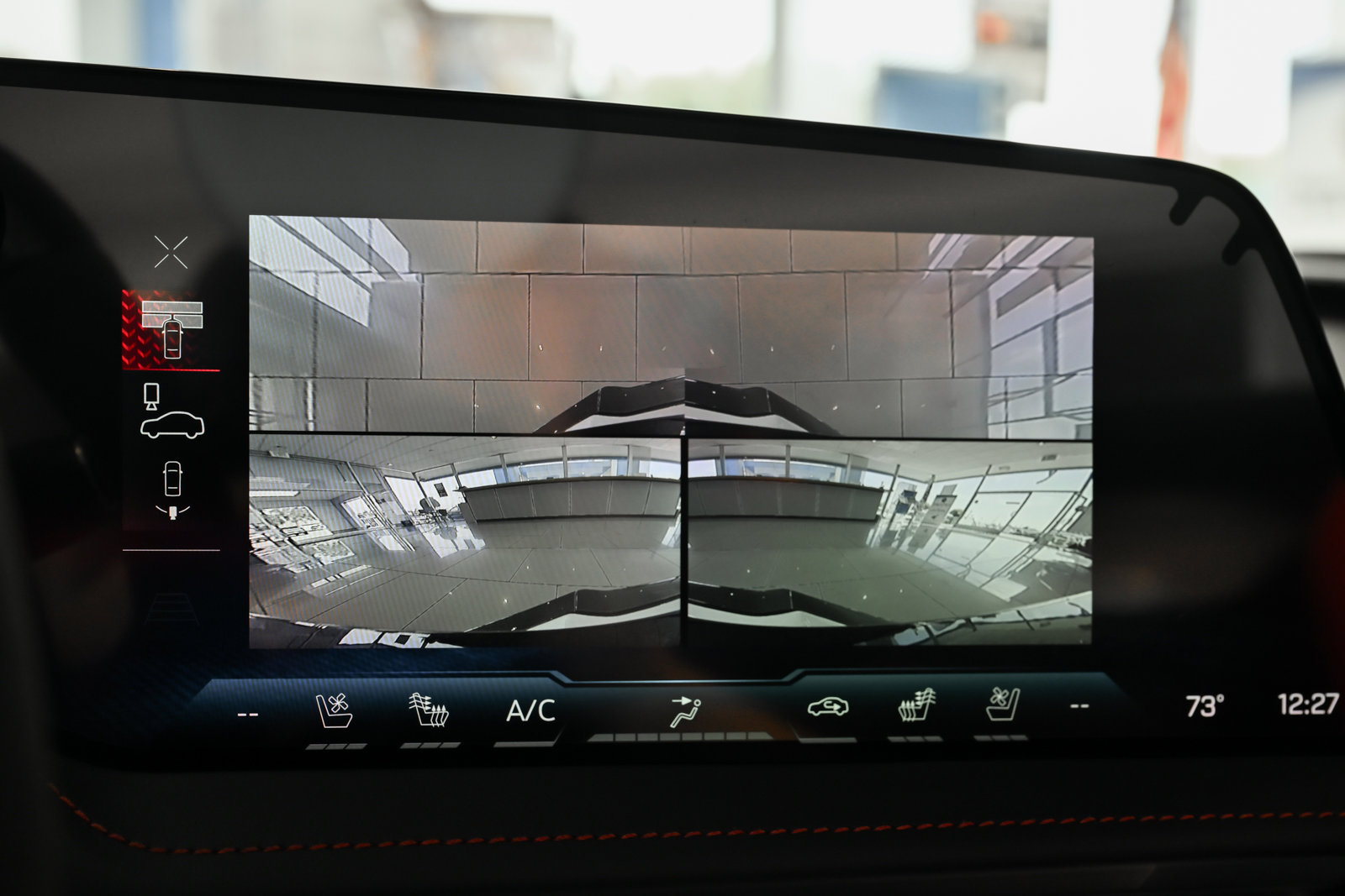 New 2026 Chevrolet Corvette ZR1 w/ ZR1 Carbon Fiber Aero Package image 38