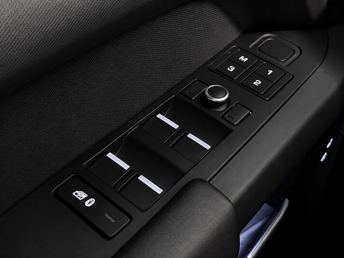 Used 2020 Land Rover Defender 110 X AWD/4WD image 34