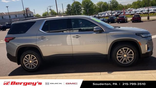 Used 2023 Chevrolet Traverse LT AWD/4WD image 11