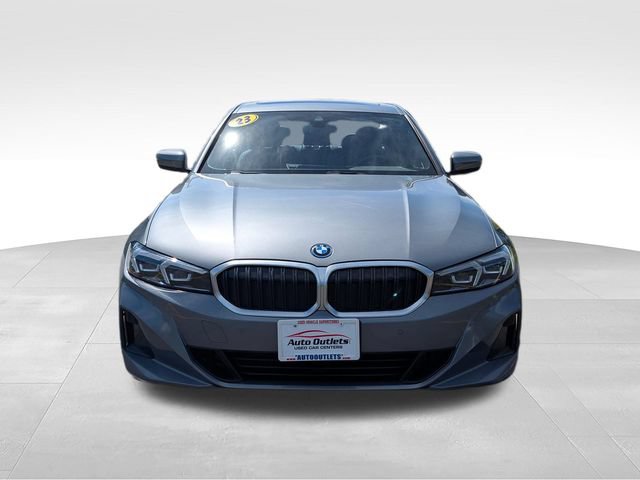 Used 2023 BMW 330e xDrive w/ Convenience Package AWD/4WD image 2
