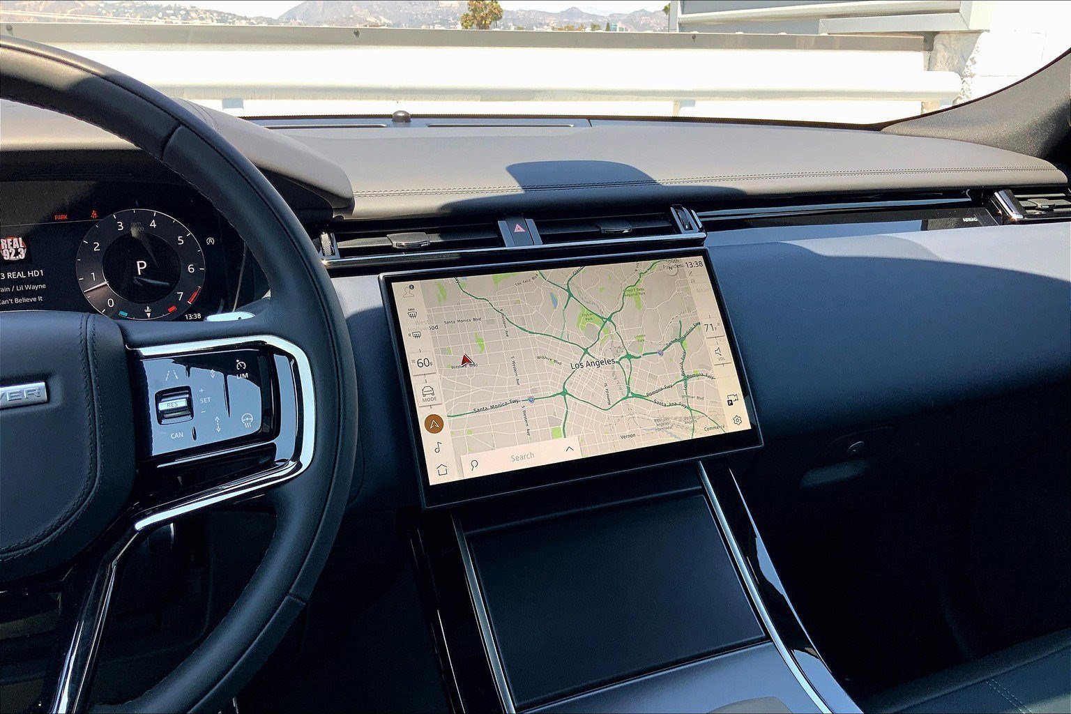 New 2026 Land Rover Range Rover Velar Dynamic SE image 7