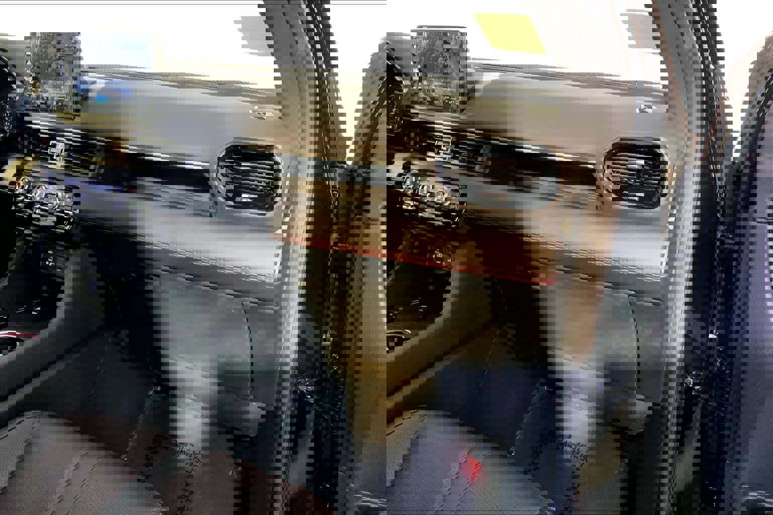 Used 2025 Honda Pilot Black Edition image 22