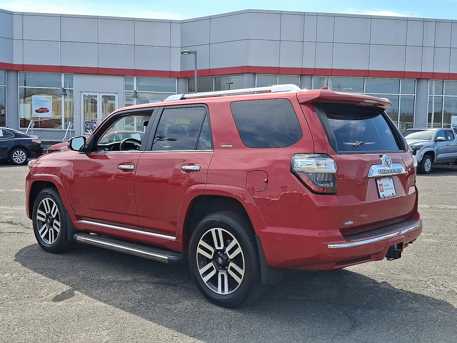 Used 2023 Toyota 4Runner Limited AWD/4WD image 5