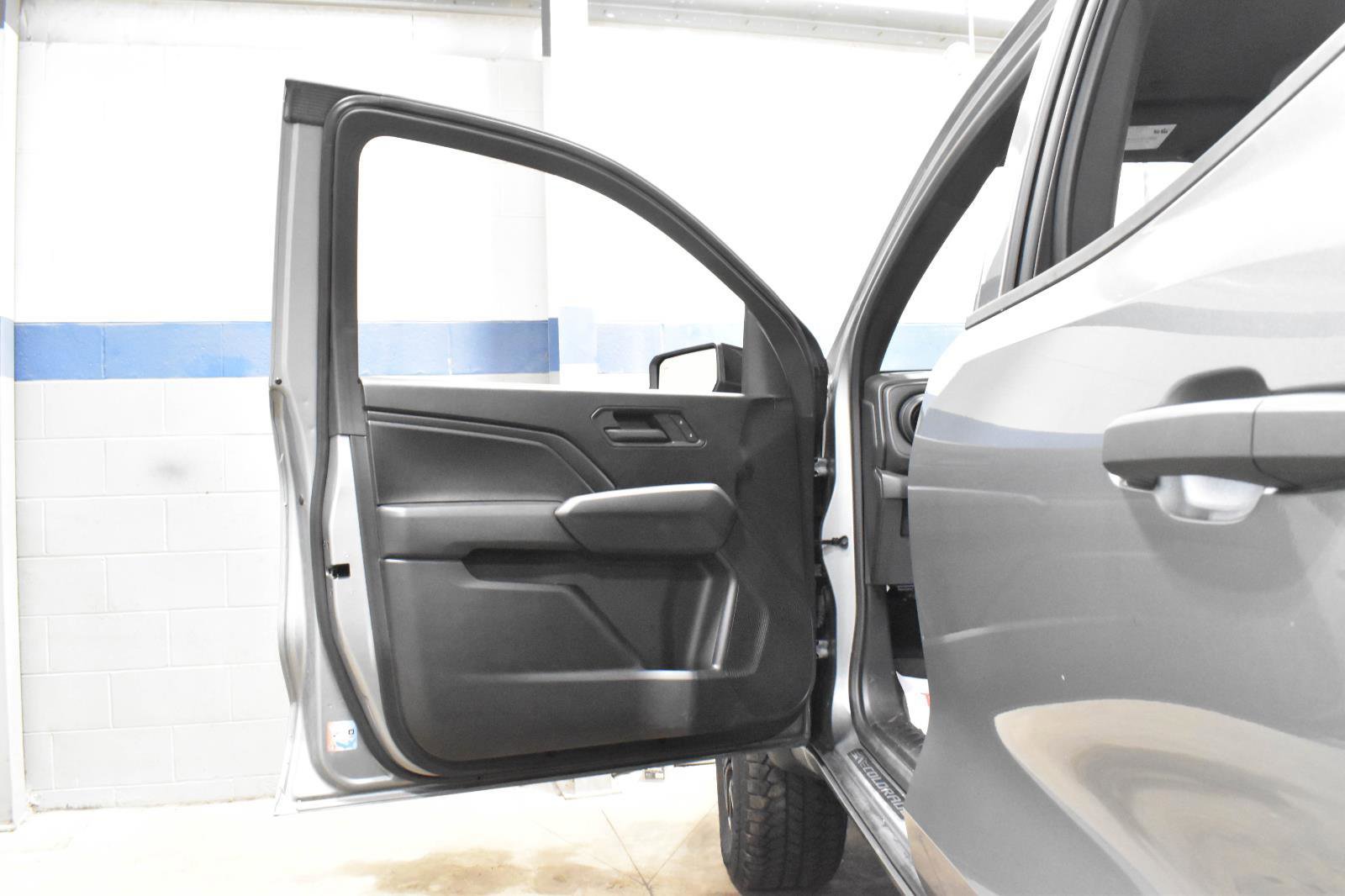 Used 2023 Chevrolet Colorado Trail Boss w/ LPO, Dark Essentials Package image 13