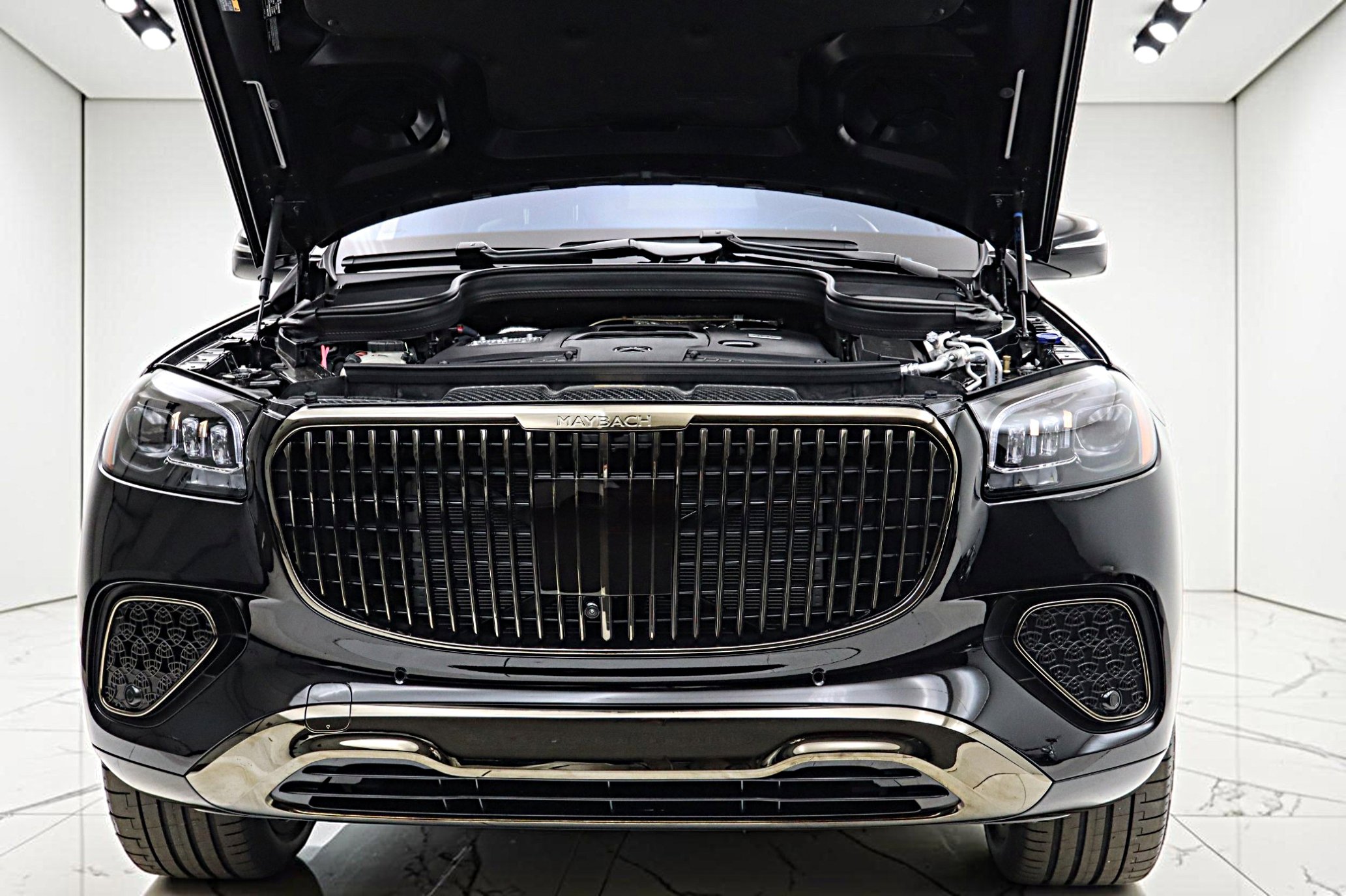 Used 2026 Mercedes-Benz Maybach GLS 600 4MATIC image 27