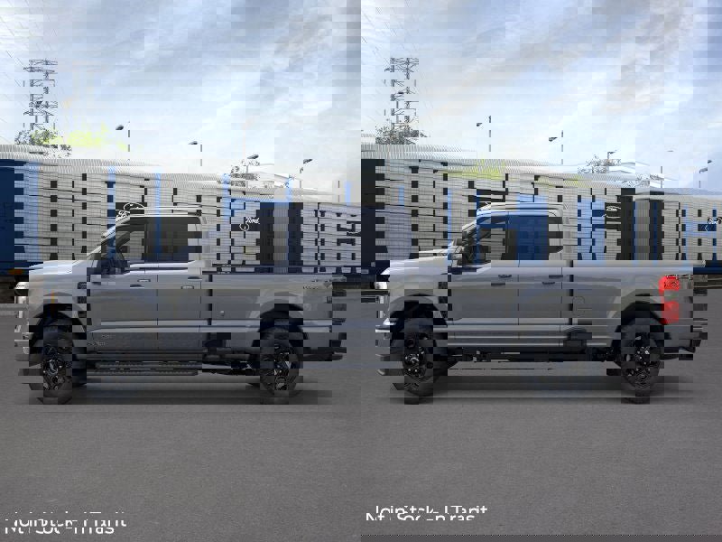 New 2026 Ford F250 4x4 Crew Cab Super Duty image 3