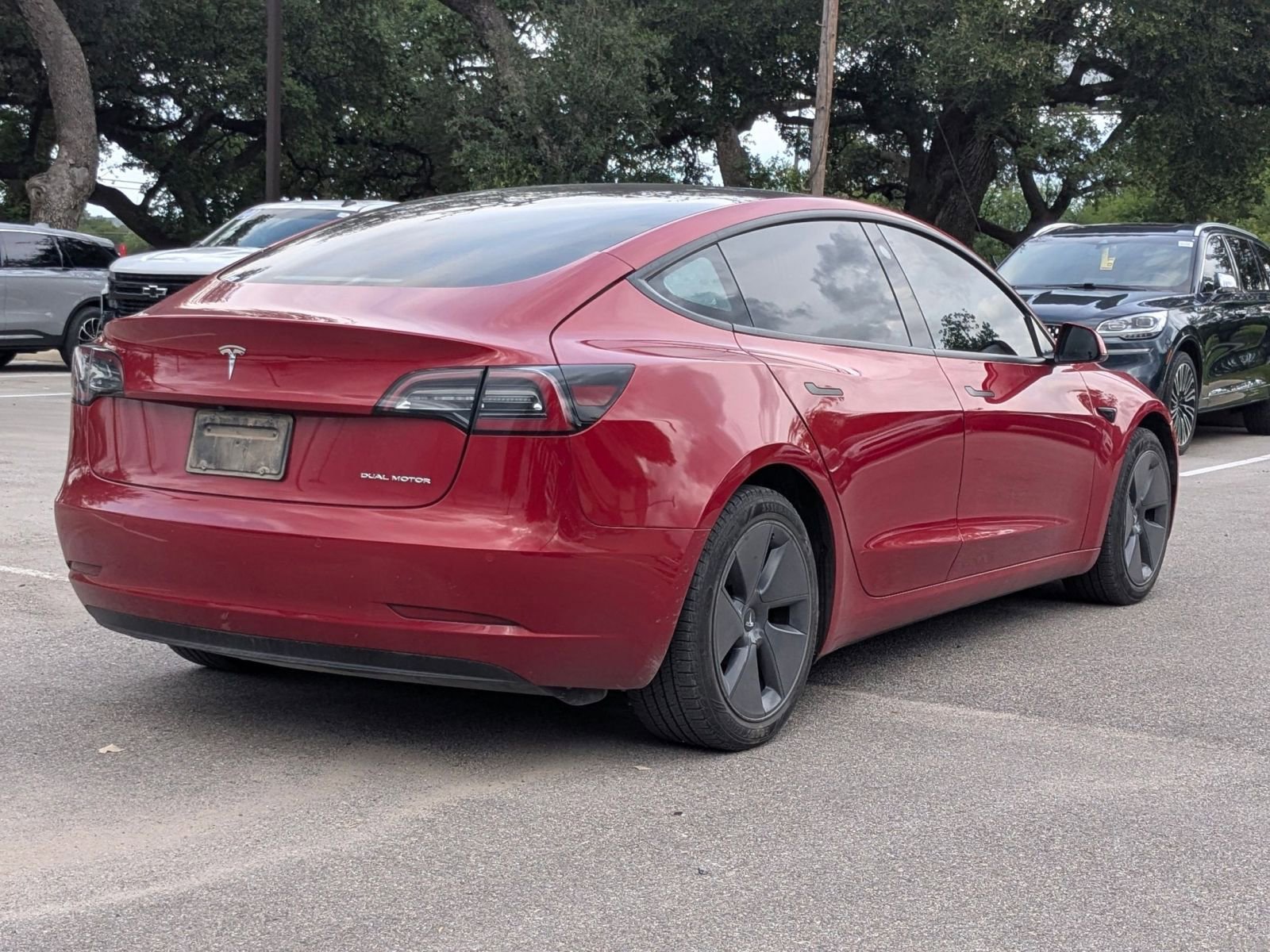 Used 2022 Tesla Model 3 Long Range AWD/4WD image 2