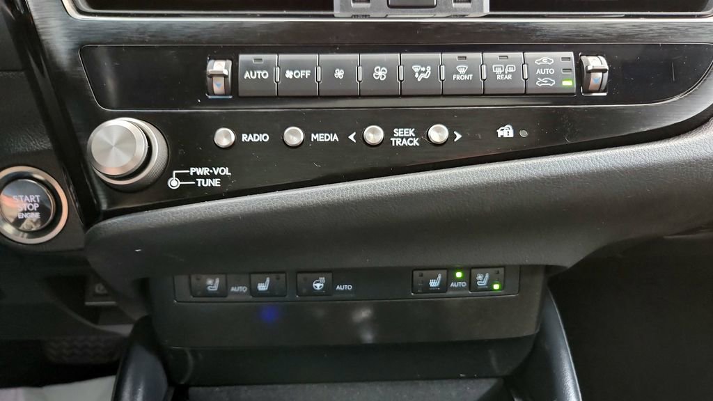 Used 2024 Lexus ES 350 w/ Premium Package FWD image 31