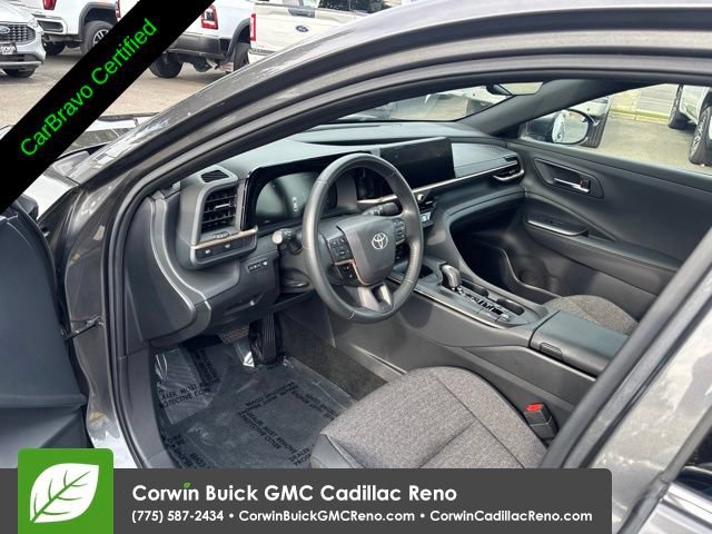 Used 2023 Toyota Crown w/ Carpet Mat Package (TMS) AWD/4WD image 10