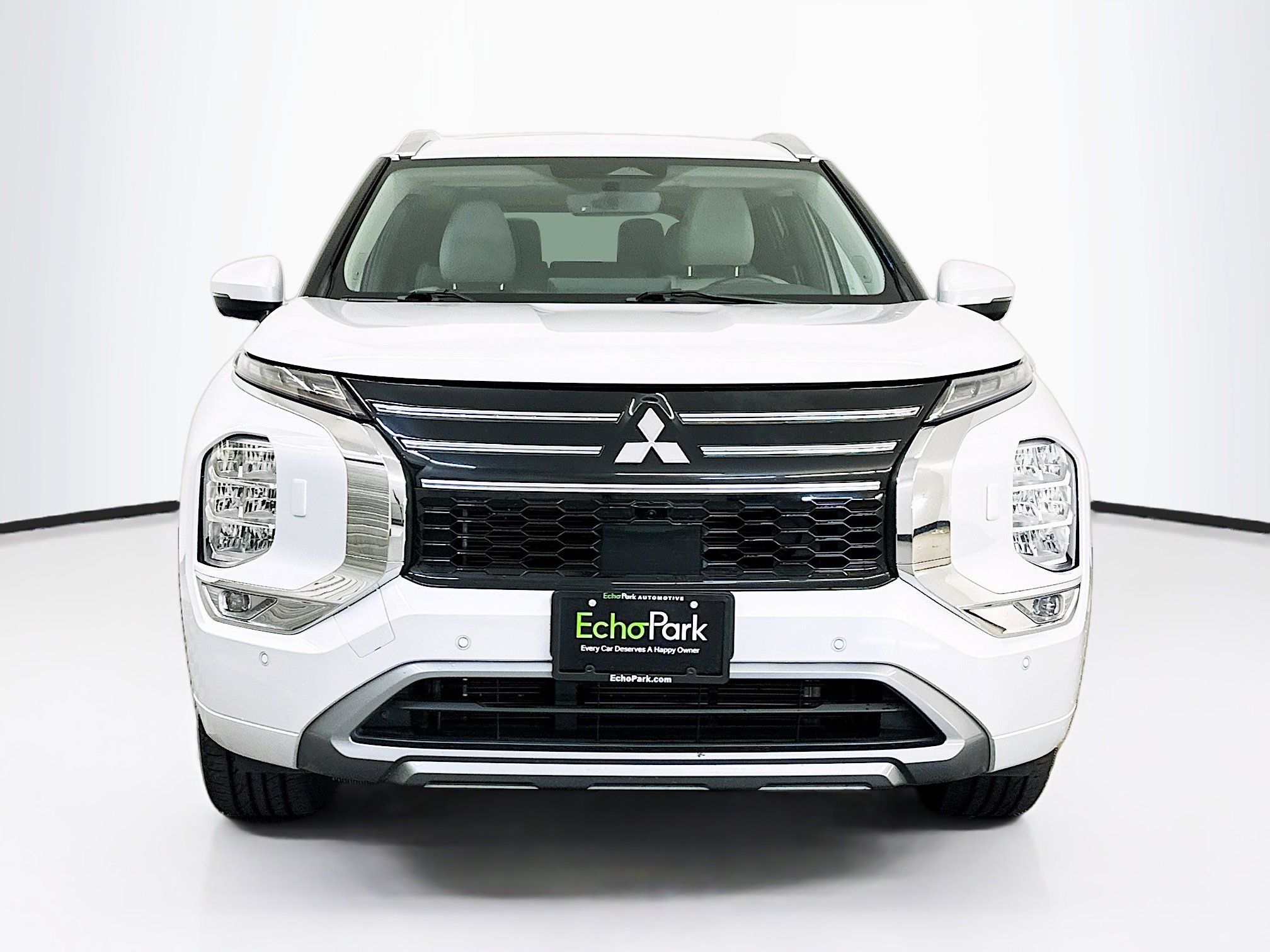 Used 2025 Mitsubishi Outlander SEL AWD/4WD image 2