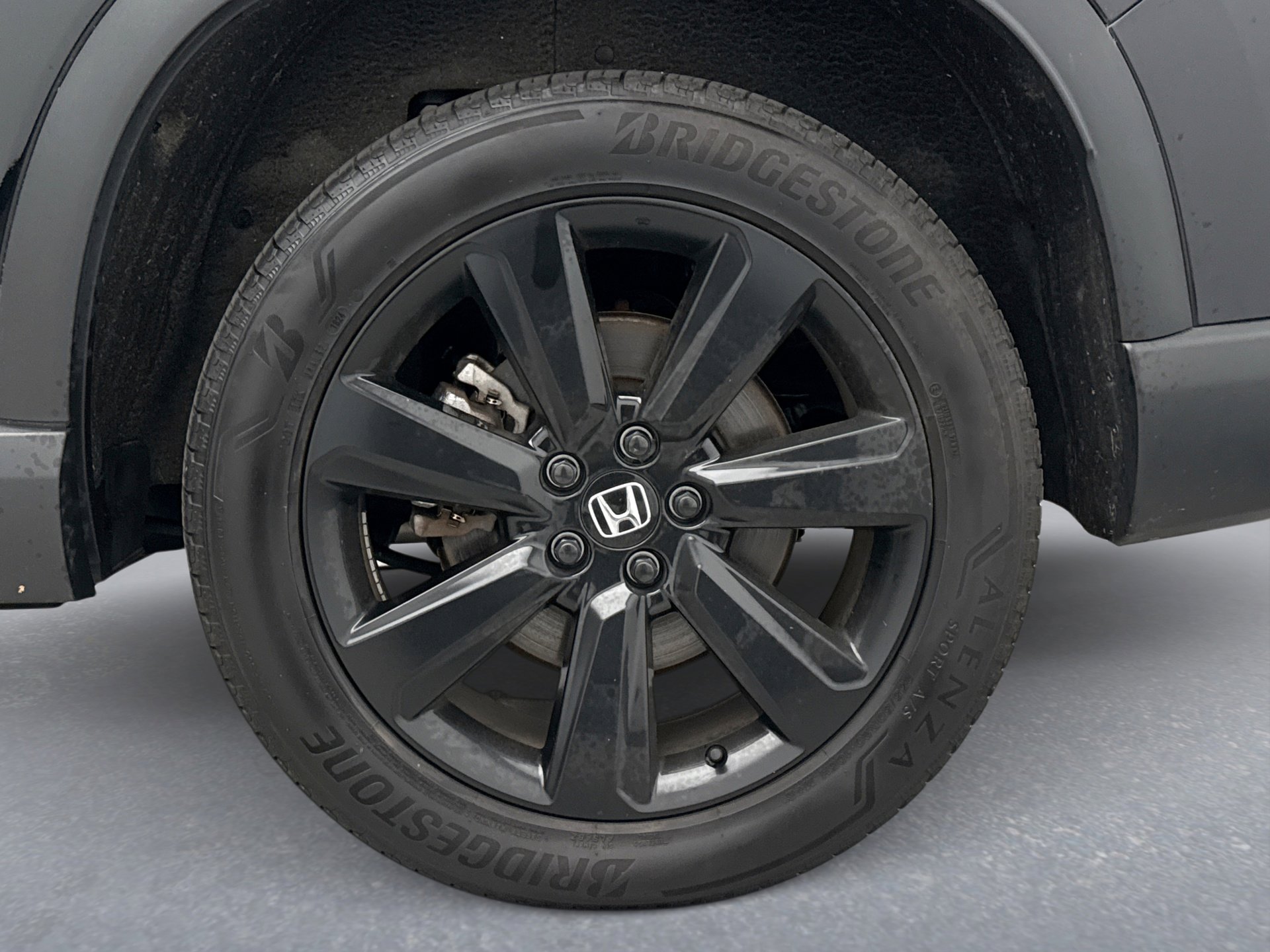 Used 2025 Honda Pilot Black Edition image 12