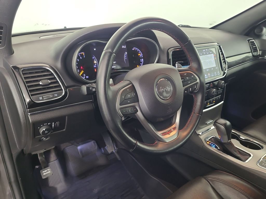 Used 2019 Jeep Grand Cherokee Trailhawk w/ Trailhawk Luxury Group AWD/4WD image 14