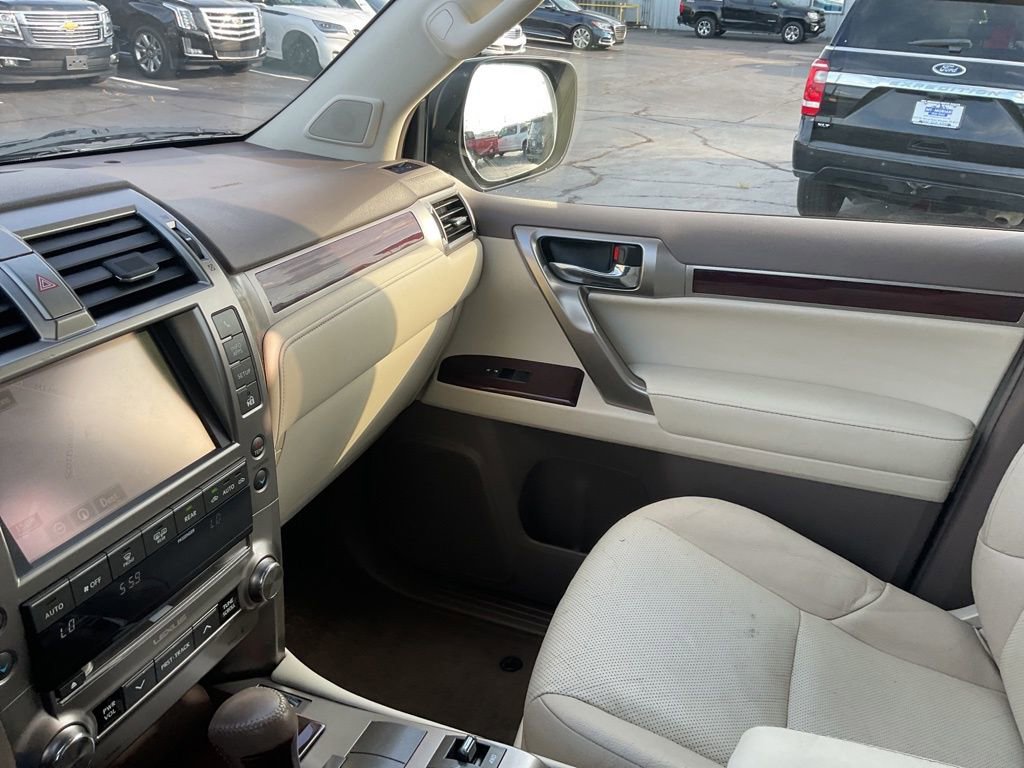 Used 2015 Lexus GX 460 image 20
