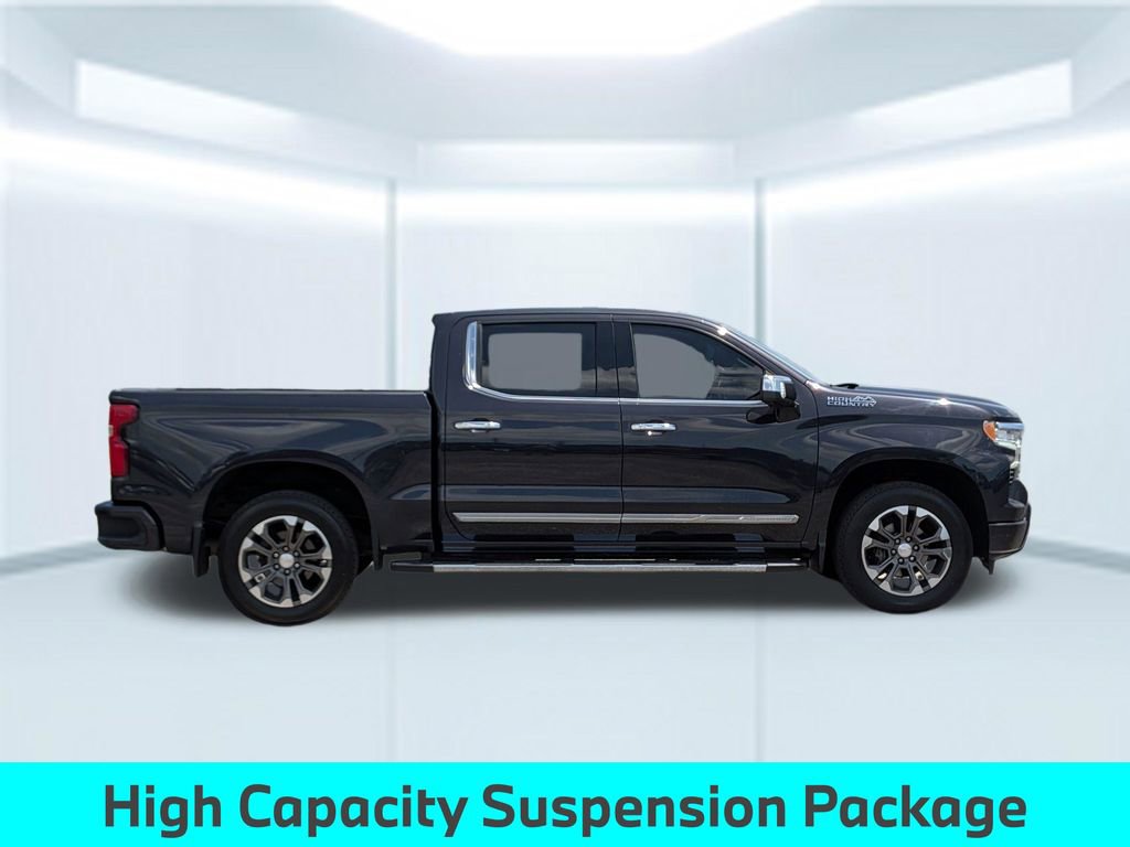 Used 2023 Chevrolet Silverado 1500 High Country w/ Z71 Off-Road Package AWD/4WD image 8
