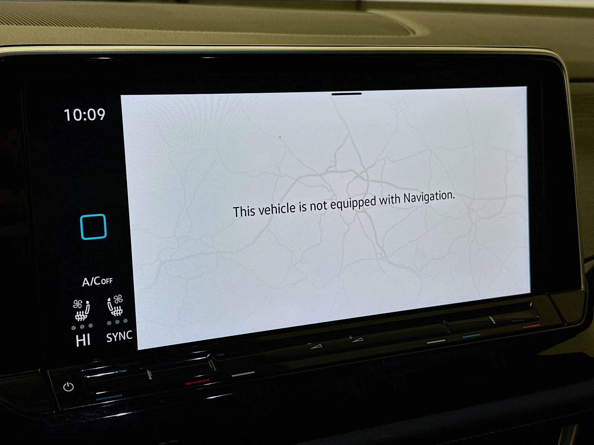 Used 2025 Volkswagen Atlas Cross Sport SE image 22