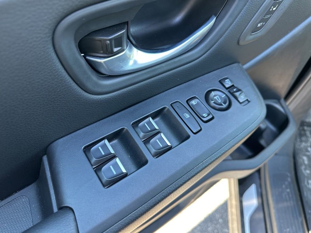 Used 2025 Honda Pilot Black Edition image 20