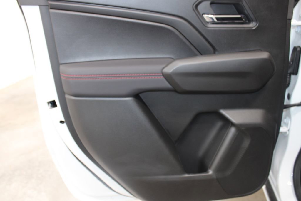 New 2025 Chevrolet Colorado Z71 w/ Midnight Edition AWD/4WD image 24