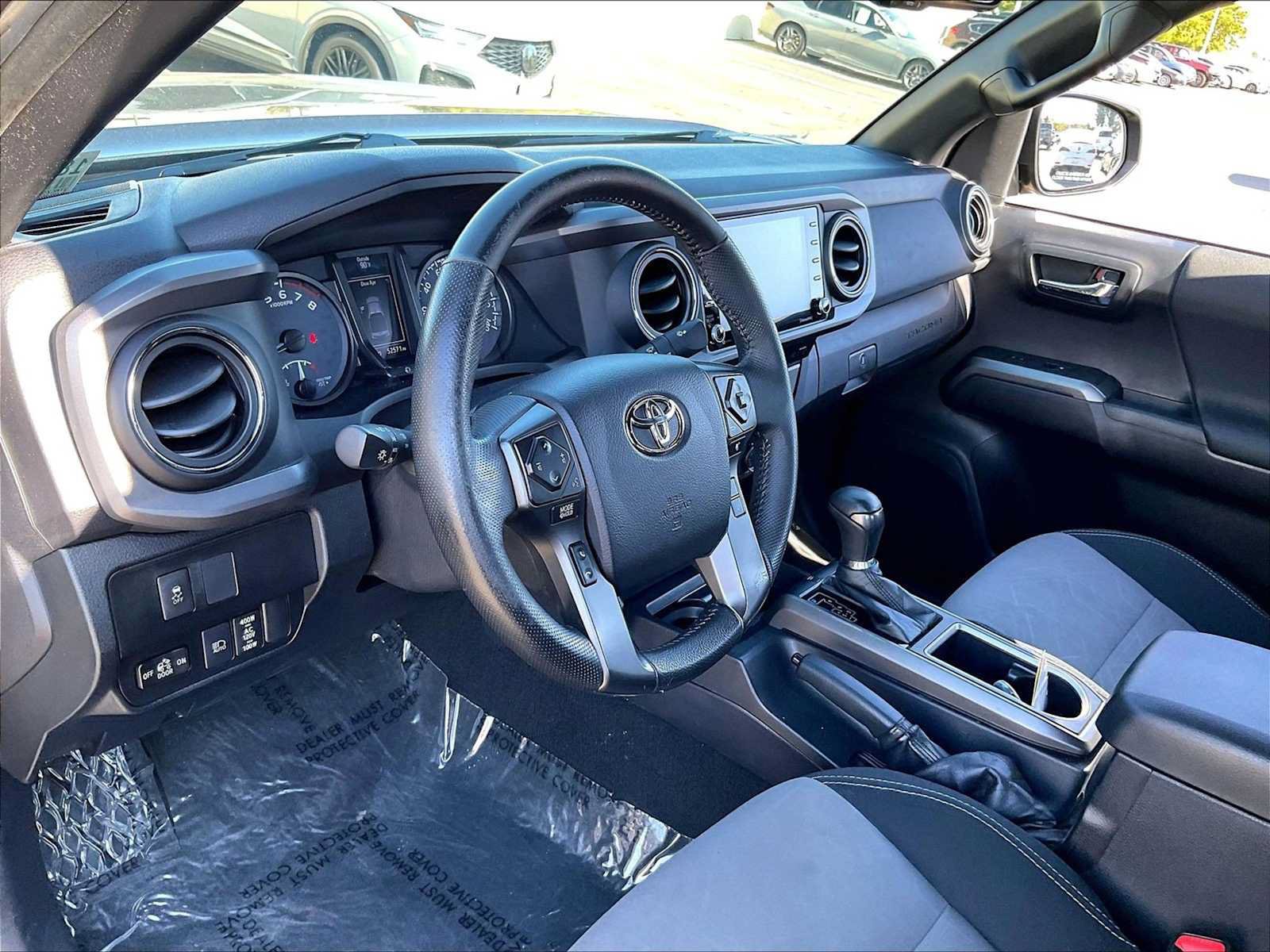 Used 2021 Toyota Tacoma TRD Off-Road AWD/4WD image 17