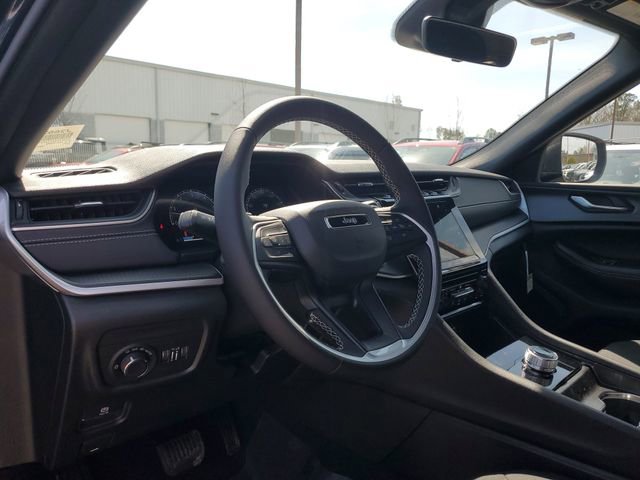 New 2026 Jeep Grand Cherokee Laredo RWD image 20