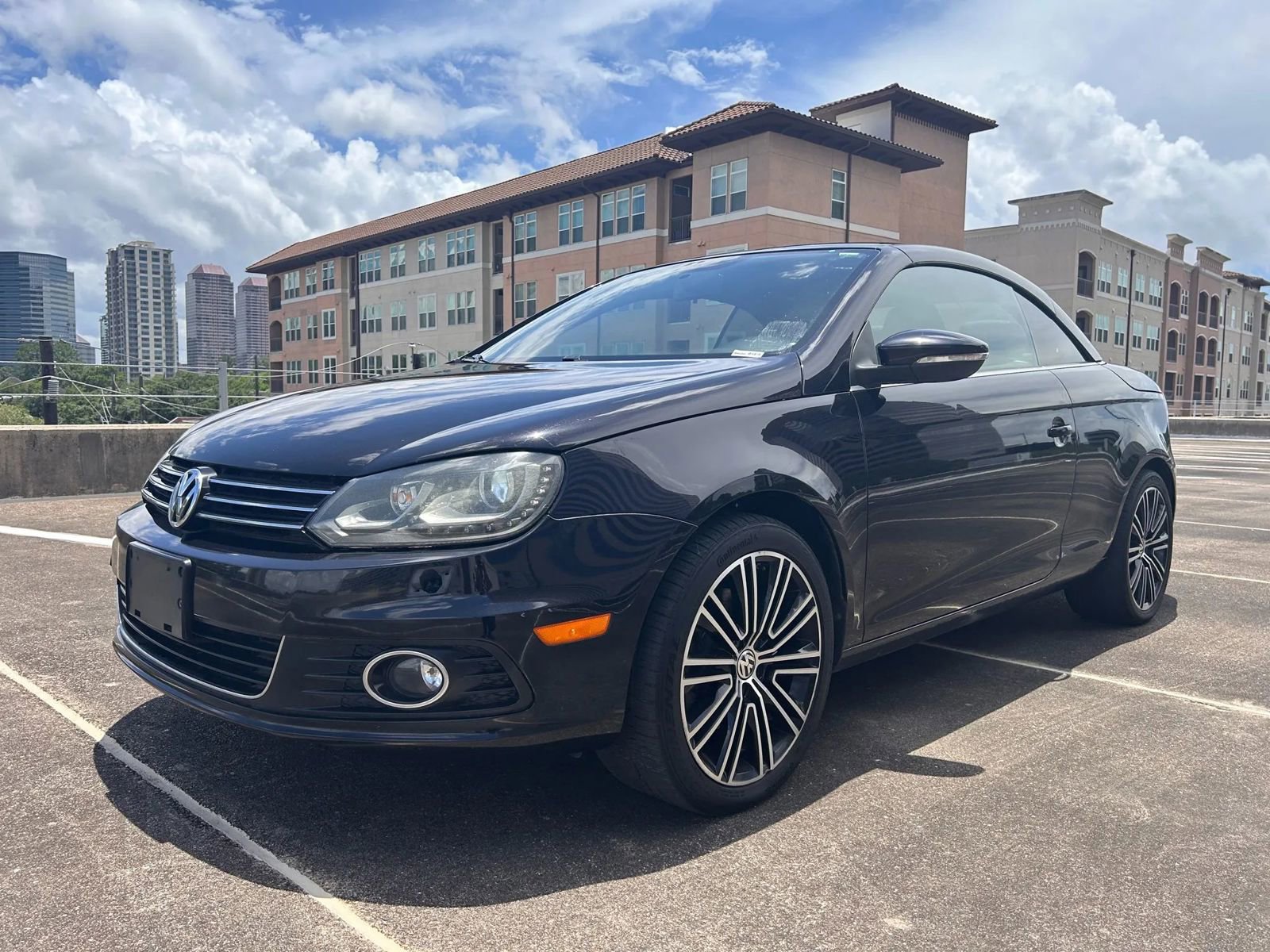 Used 2013 Volkswagen Eos image 2