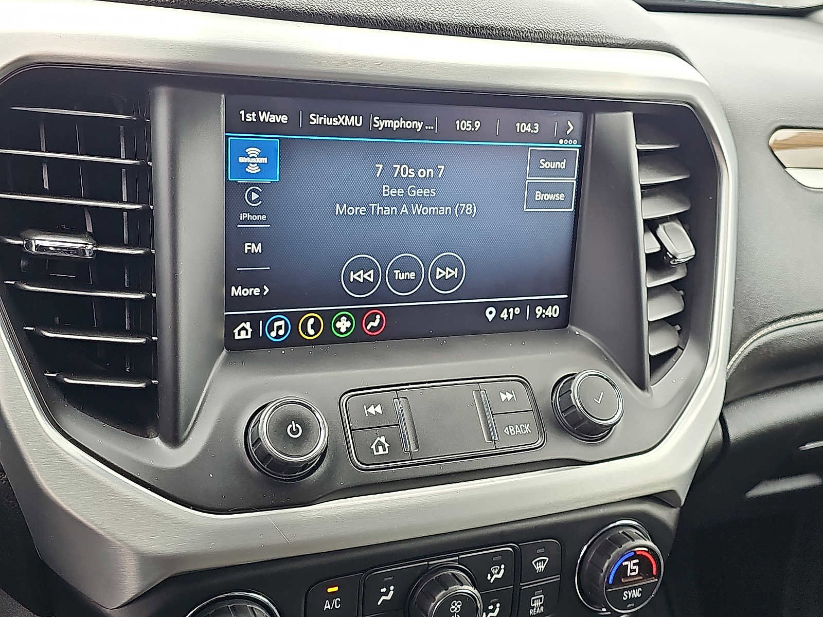 Used 2021 GMC Acadia SLE w/ Driver Convenience Package image 19