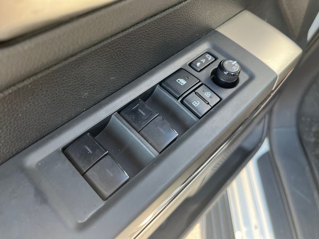 Used 2022 Toyota Tundra Limited AWD/4WD image 15